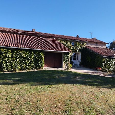 Maison Au Calme Avec Vue Etang Clesse  المظهر الخارجي الصورة