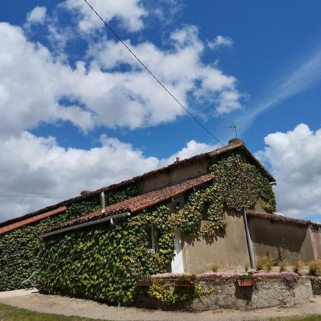 Maison Au Calme Avec Vue Etang Clesse  المظهر الخارجي الصورة