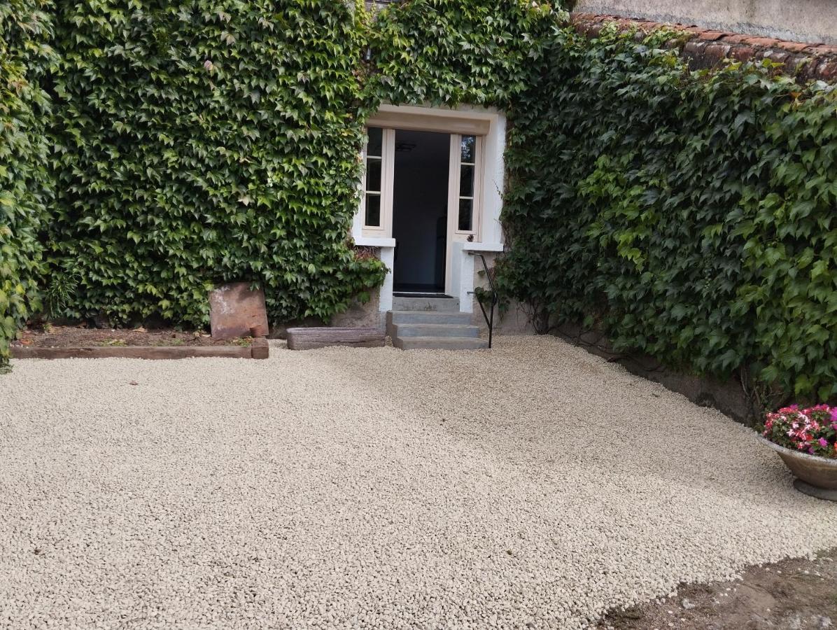 Maison Au Calme Avec Vue Etang Clesse  المظهر الخارجي الصورة